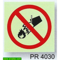 PR4030 proibido apagar com agua