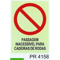 PR4158 passagem inacessivel para cadeira rodas