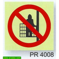 PR4008 proibida entrada monta cargas